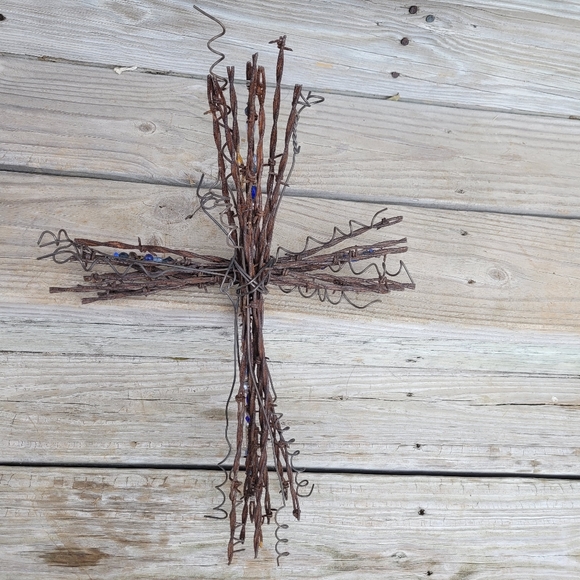 Handmade cross with blue & silver beads - Picture 4 of 5